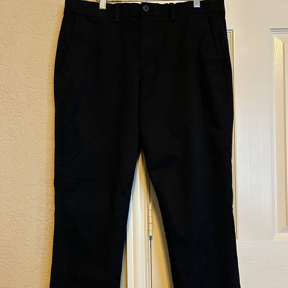 Men’s GAP Black Chino Pants